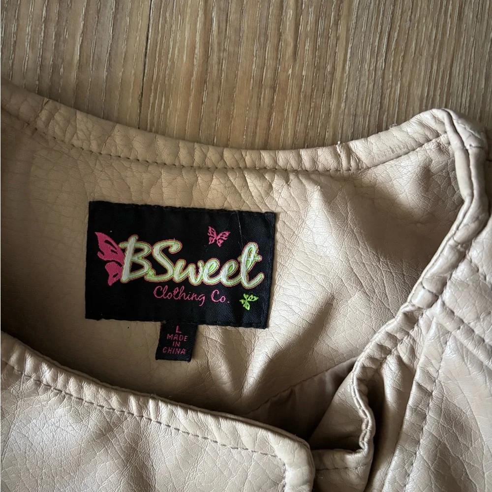 Y2K B Sweet Faux Leather Jacket Moto Beige Quilted Full Zip Womens L Rock N Roll - Picture 7 of 12